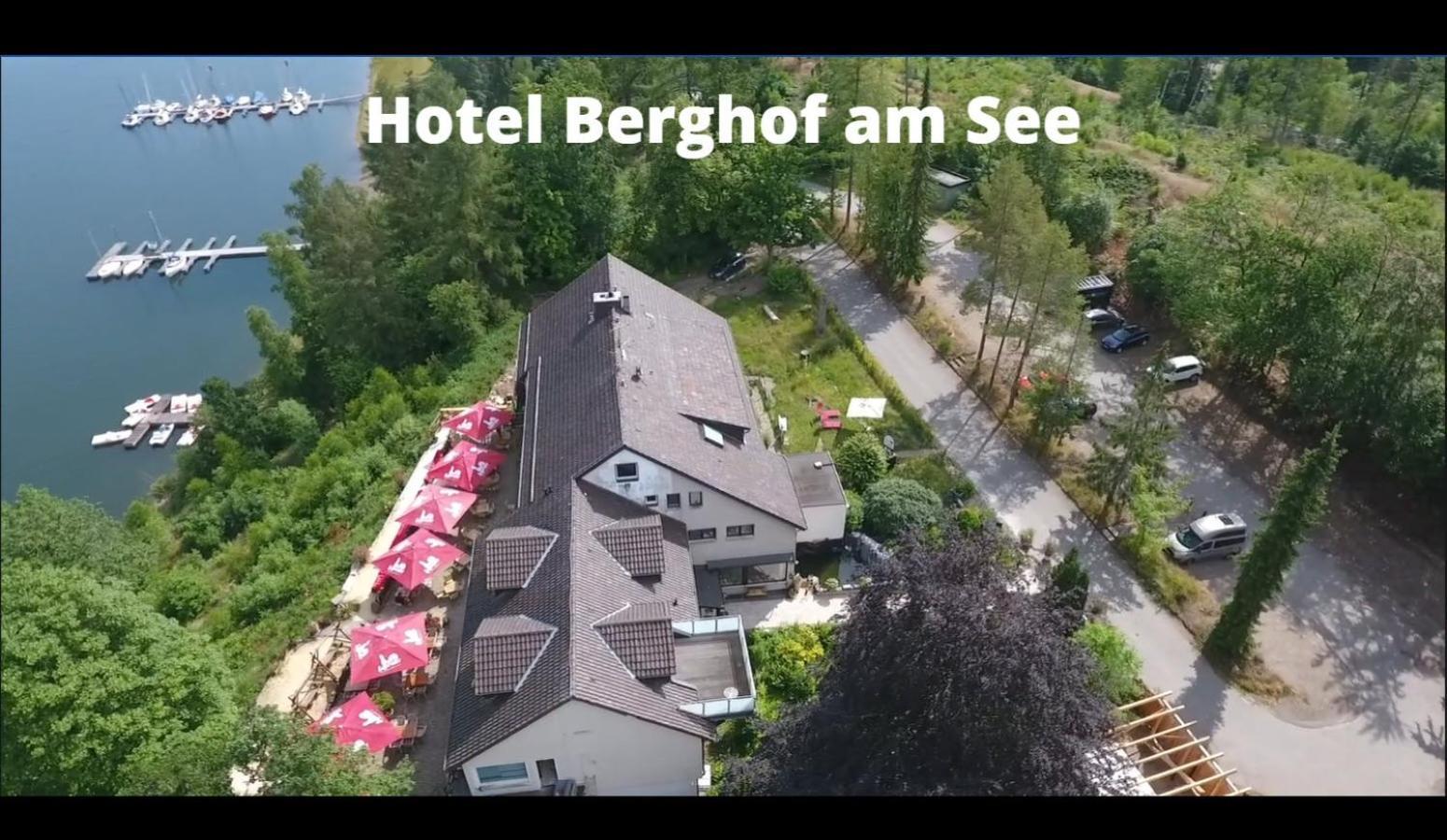 Hotel Berghof Am See 라우텐탈 외부 사진