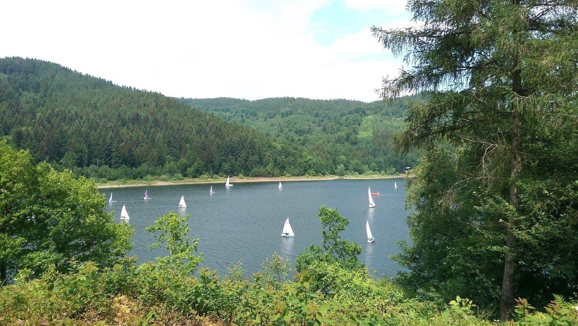 Hotel Berghof Am See 라우텐탈 외부 사진